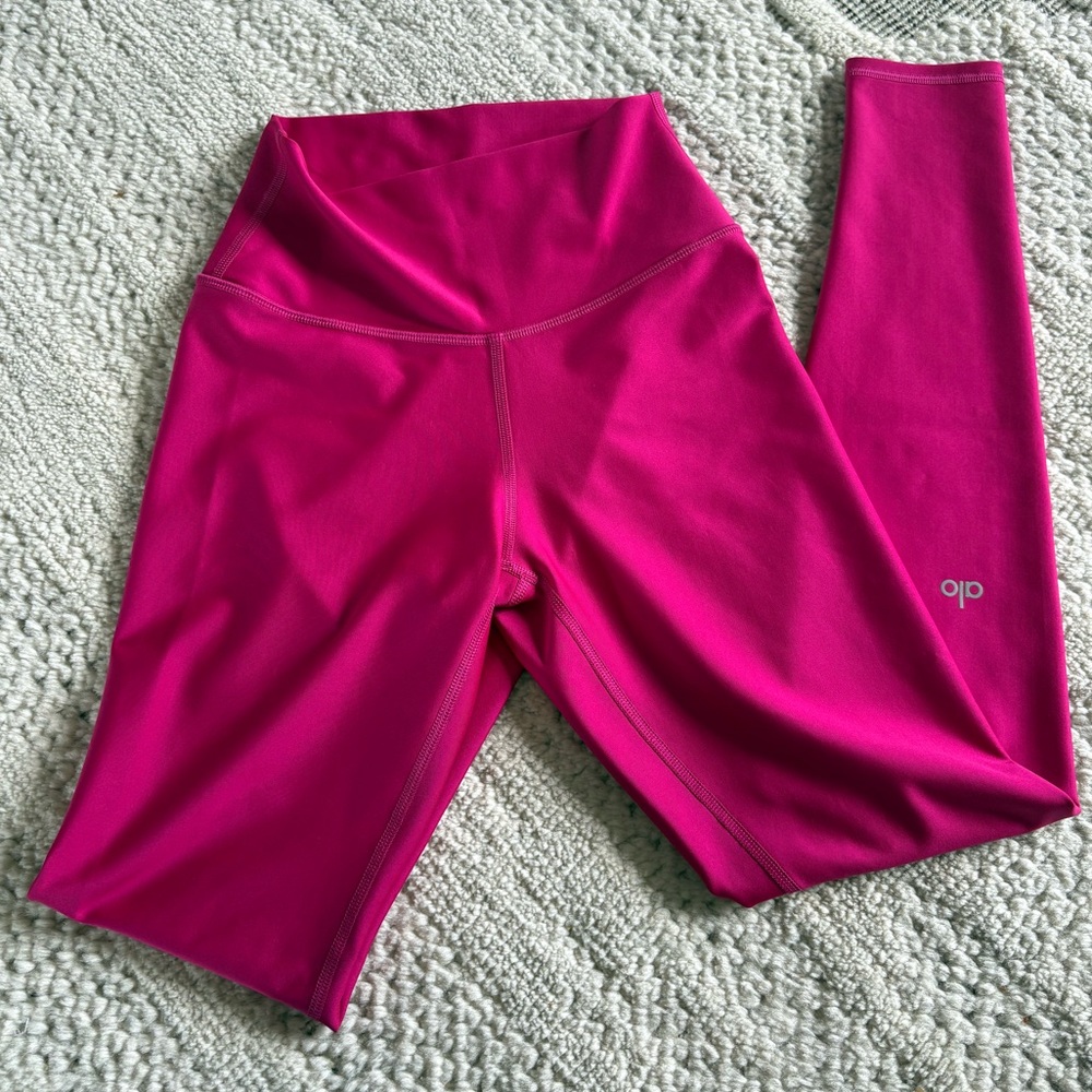 ALO Yoga High-Rise Leggings in Hot Pink